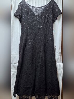 SL FashionsSequined Lace Midi Dresses